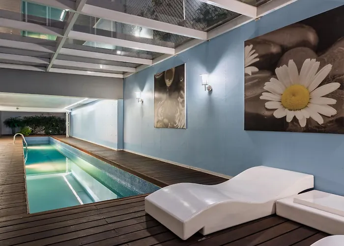 View Penthouse Private Rooftop, Wi-fi 500mbps, Air Conditioning, Grill, Pool And Gym *